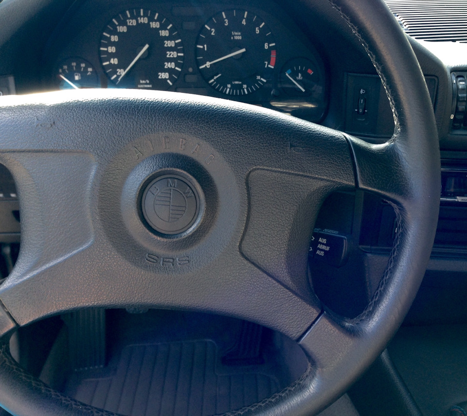 Як зняти кермо e34m50b25 1