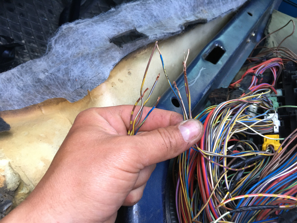 Освітлення салону BMW E34 4