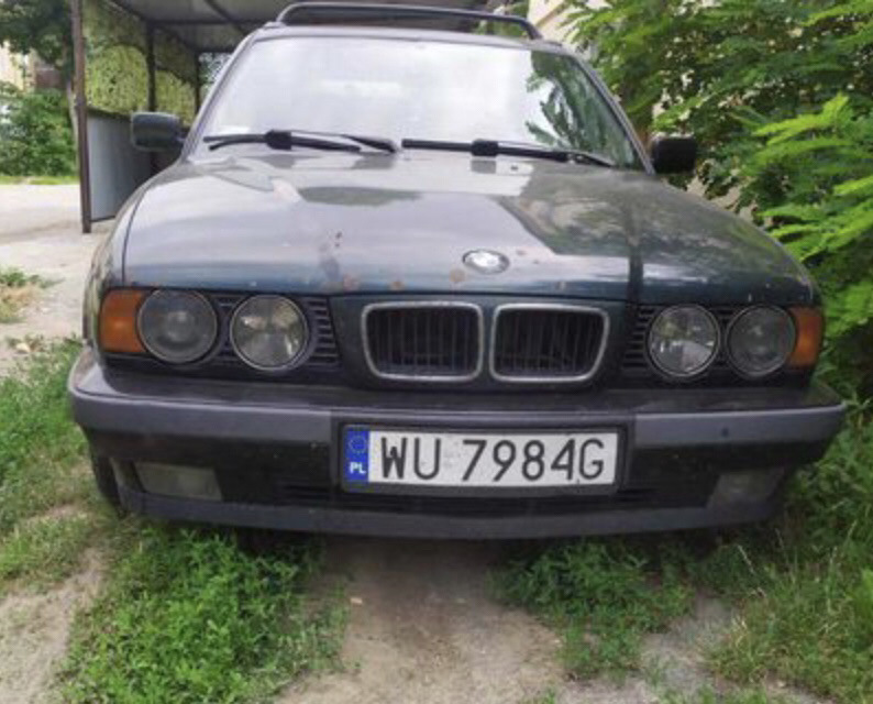 Замінив фари в стилі Hella black на BMW E34 2