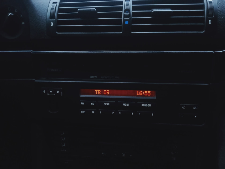 Aux в штатний головний пристрій BMW е39 3