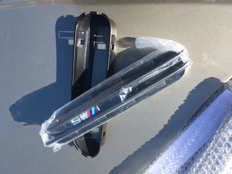 M5 side fenders (зябра в крила) 3