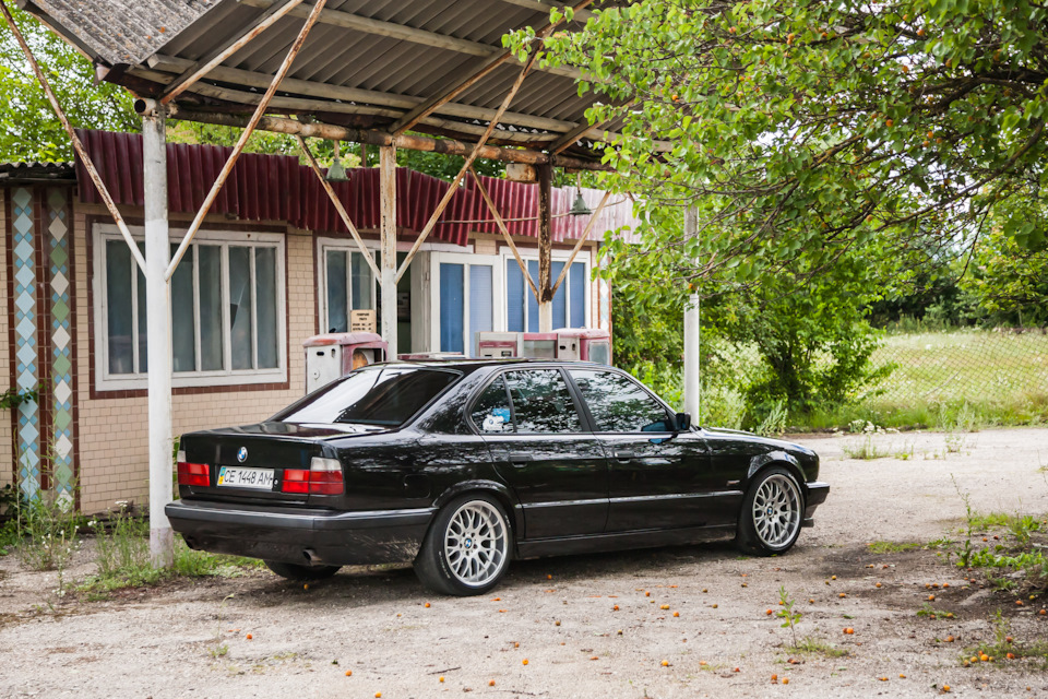 Стара бензоколонка та Е34 2