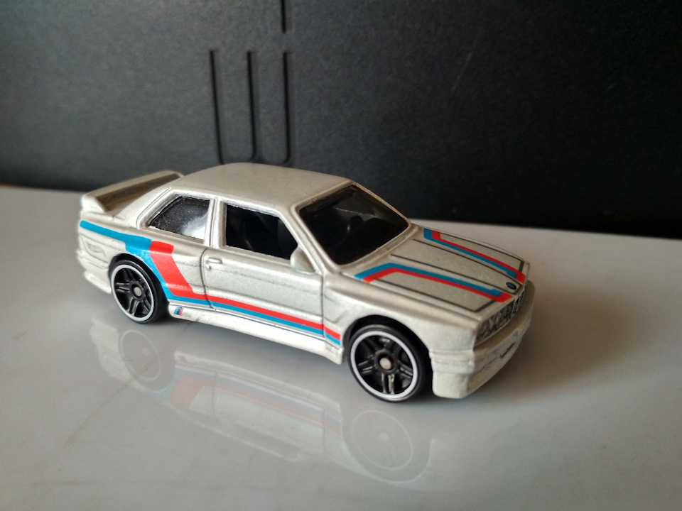 Хоббі. Hot Wheels BMW 1
