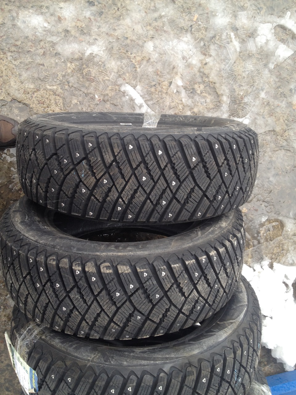 Поставив зиму Good Year Ultra Grip Ice Arctic 2