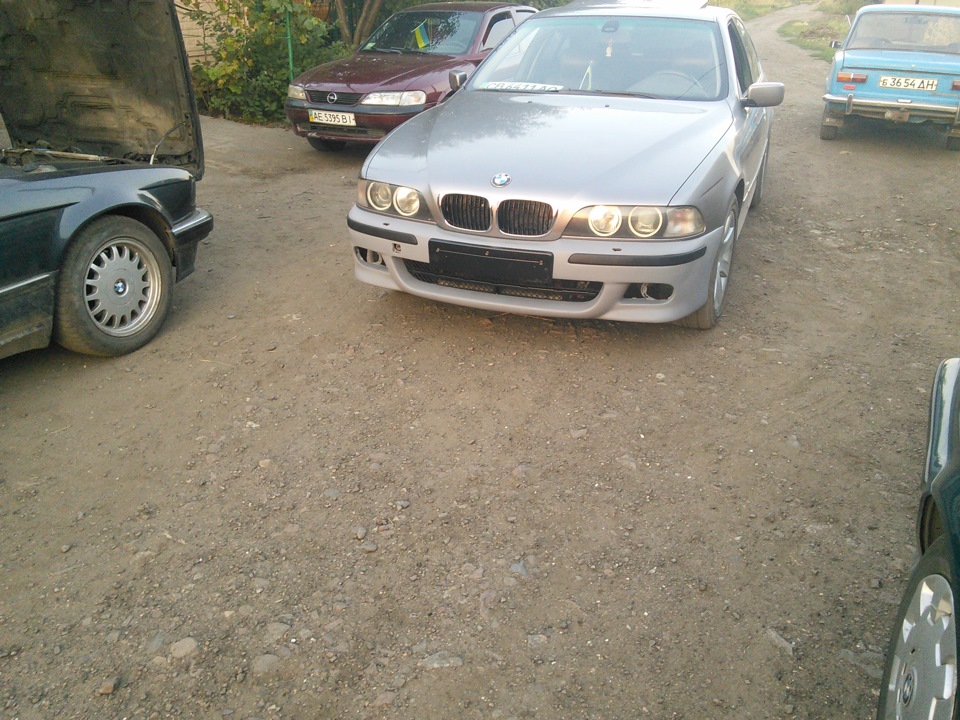 M/// Бампер 4