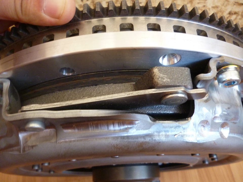 #3 Реалізація потужності > Зчеплення JB Racing Clutch Kit 5