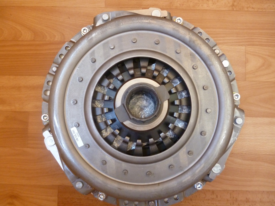 #3 Реалізація потужності > Зчеплення JB Racing Clutch Kit 3