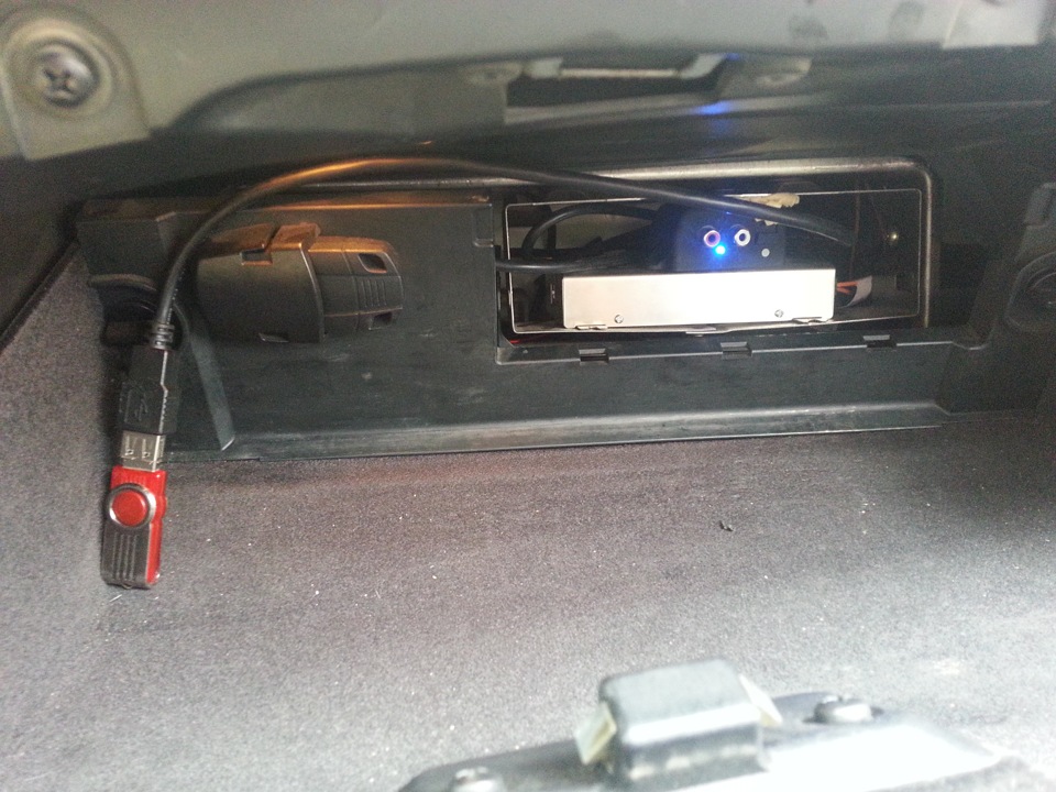 USB в e60 // Dension Gateway 500 3