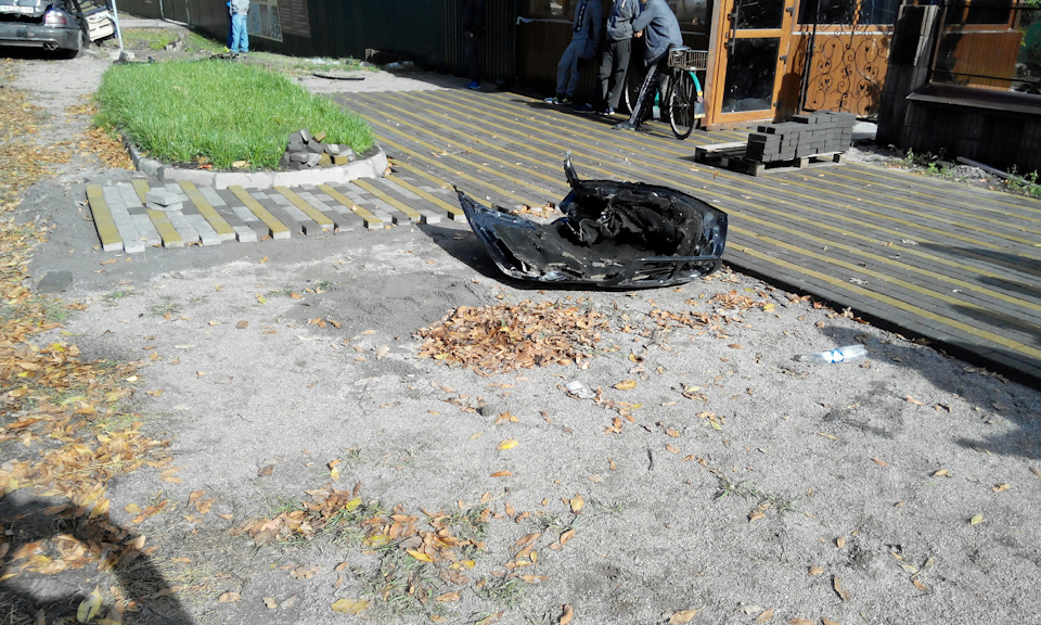 Неприємність у друга 4