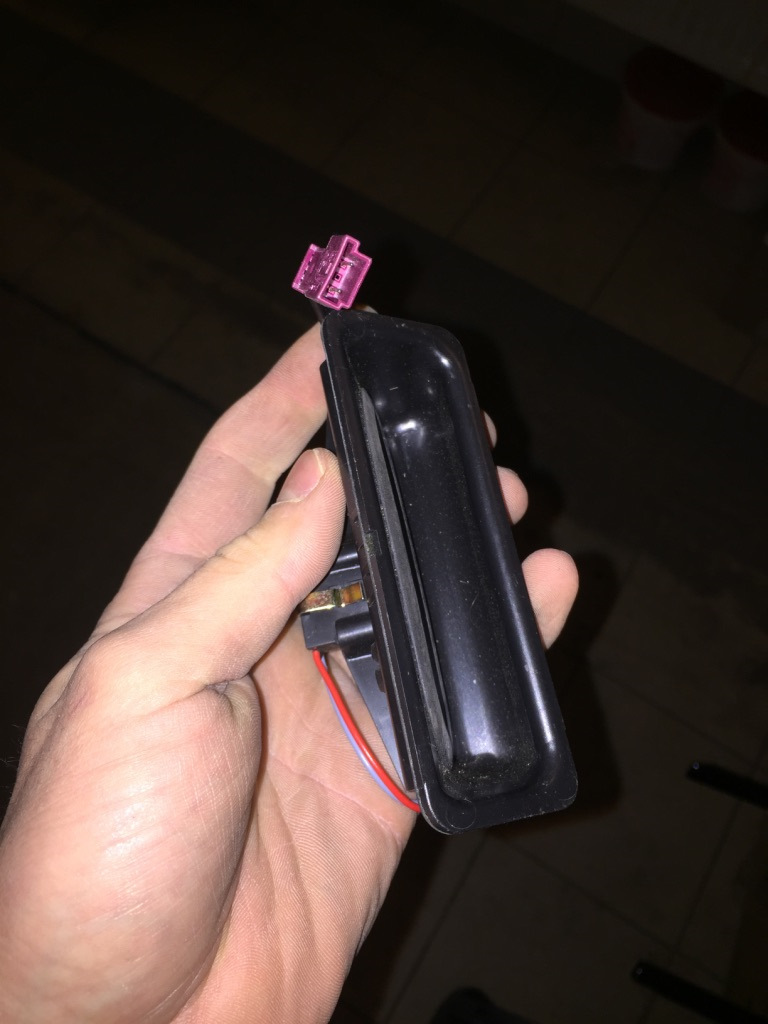 Нова ручка відкриття багажника 2