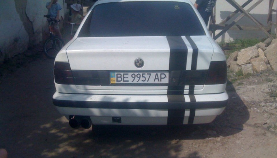 Комплект рамок BMW Club Ukraine 2