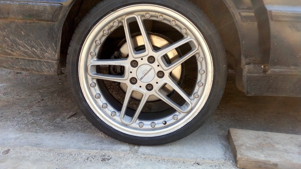 Перша примірка R19 і перша пара гуми Dunlop Sportmaxx GT 5