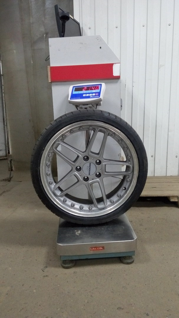 Перша примірка R19 і перша пара гуми Dunlop Sportmaxx GT 2