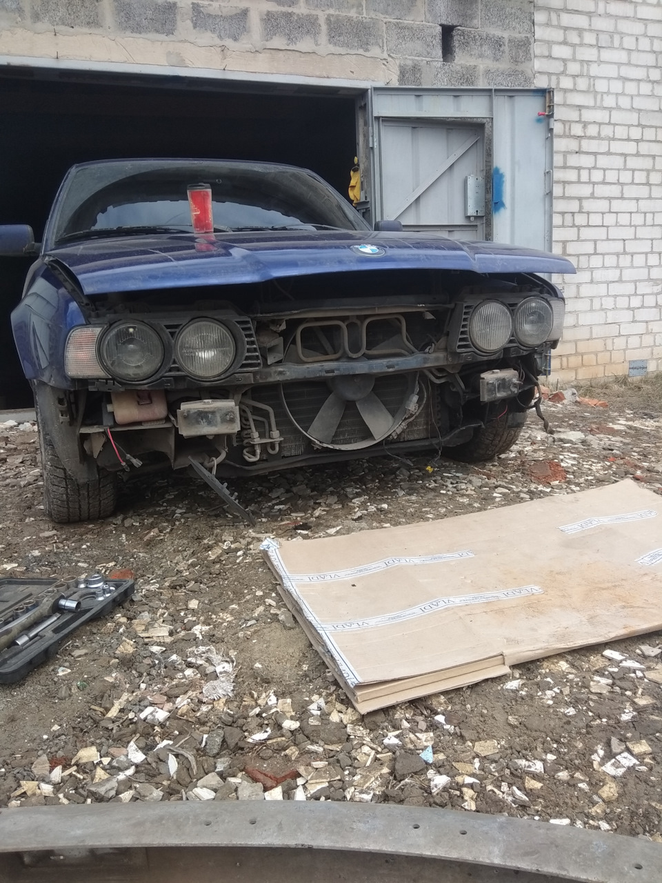 Ремонт переднього бампера BMW e34 2
