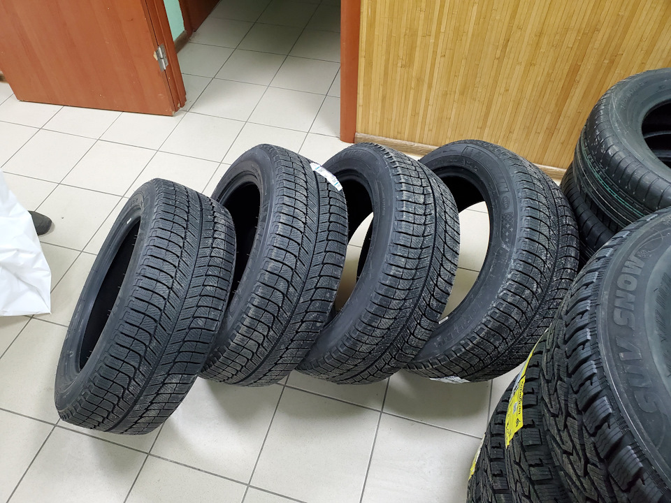 змінив гуму на Michelin X-Ice 3 2