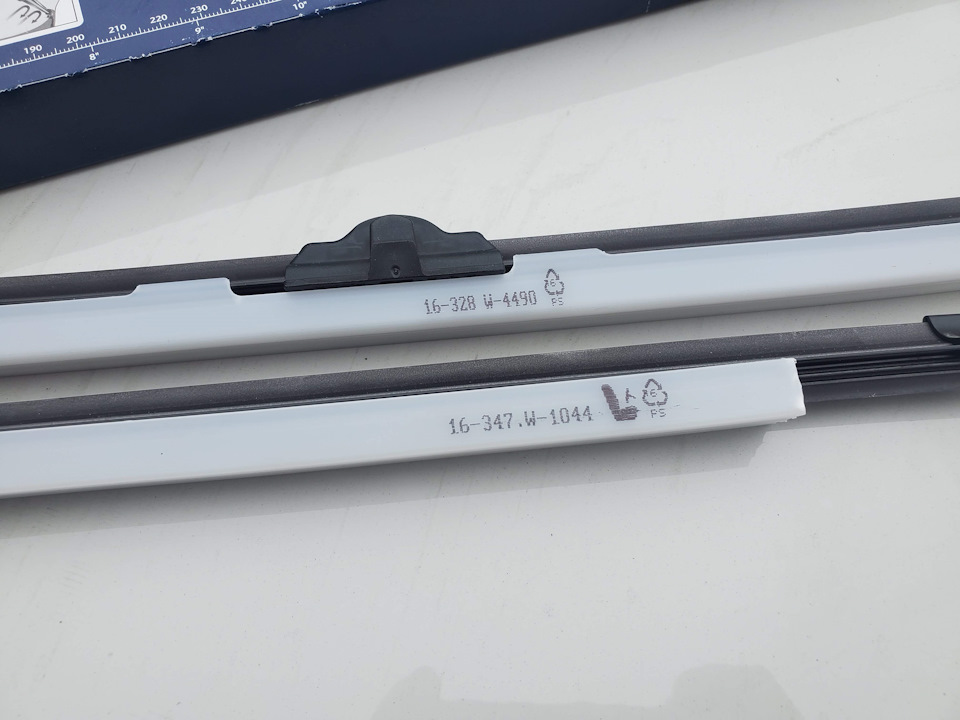 Змінив щітки лобового скла (двірники) - Denso DF-108 4