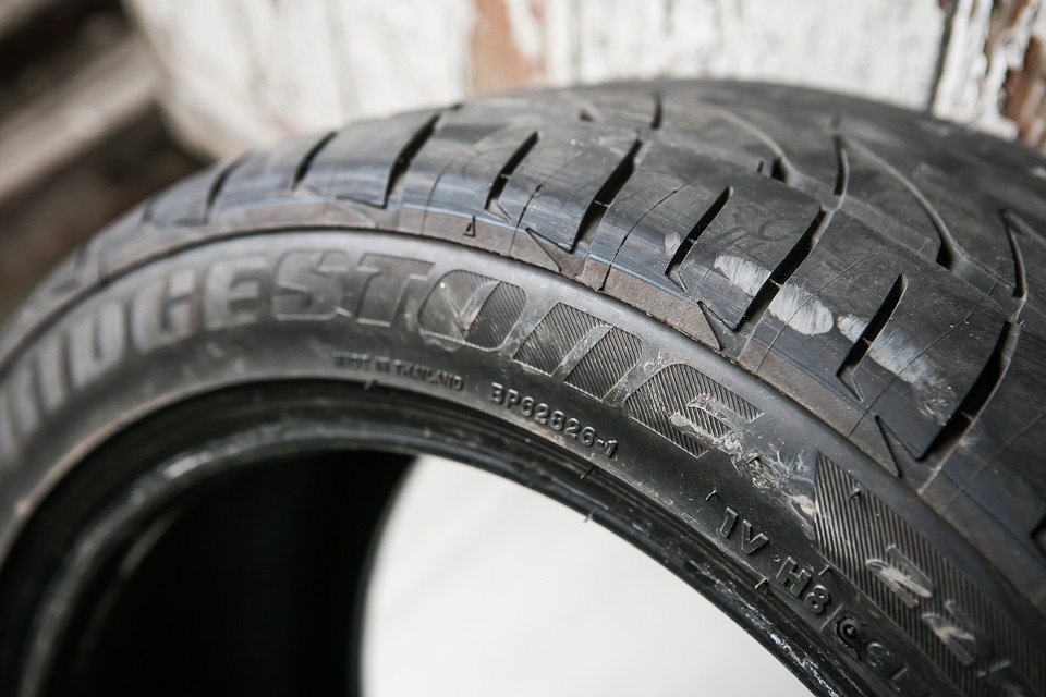 Продам літню гуму R17, шлейф, рульову колонку 3