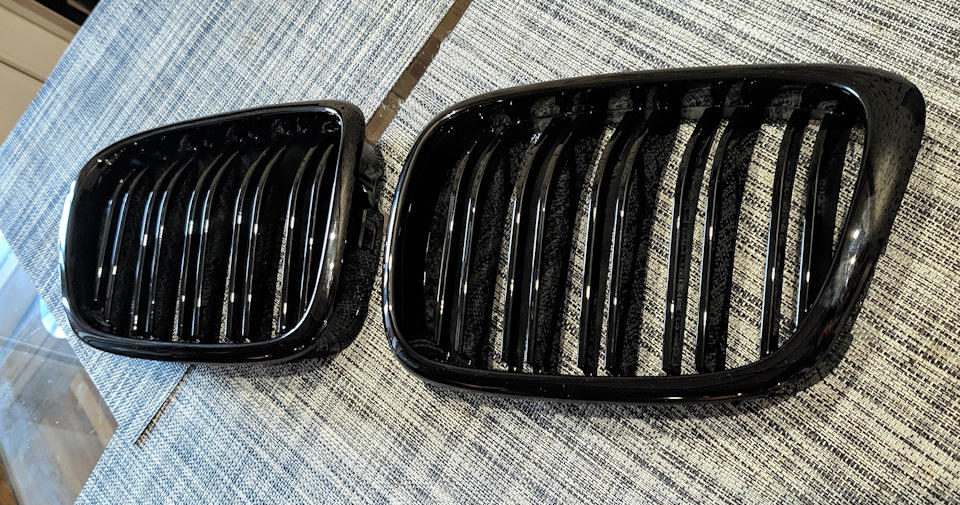 Grille F style чорний глянець 4