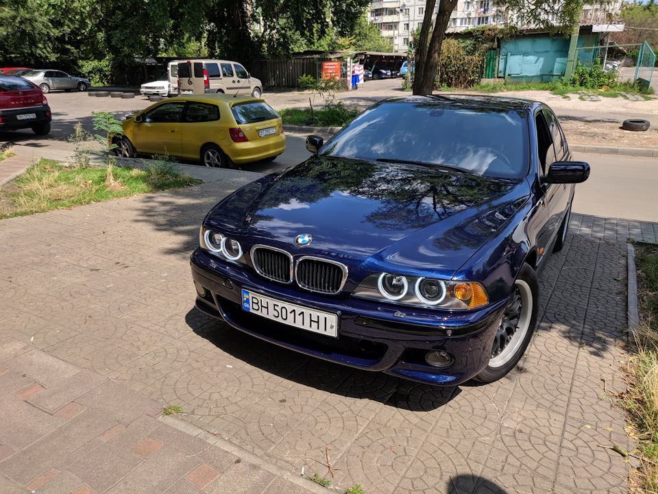 Hella black лінзи Hella5 bi-xenon та Angel Eyes DRL 1