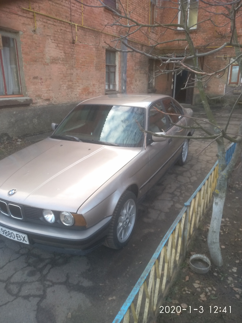 Після свят відмивається 3