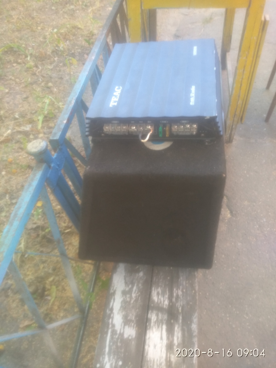 Сабвуфер в багажник для е34 3