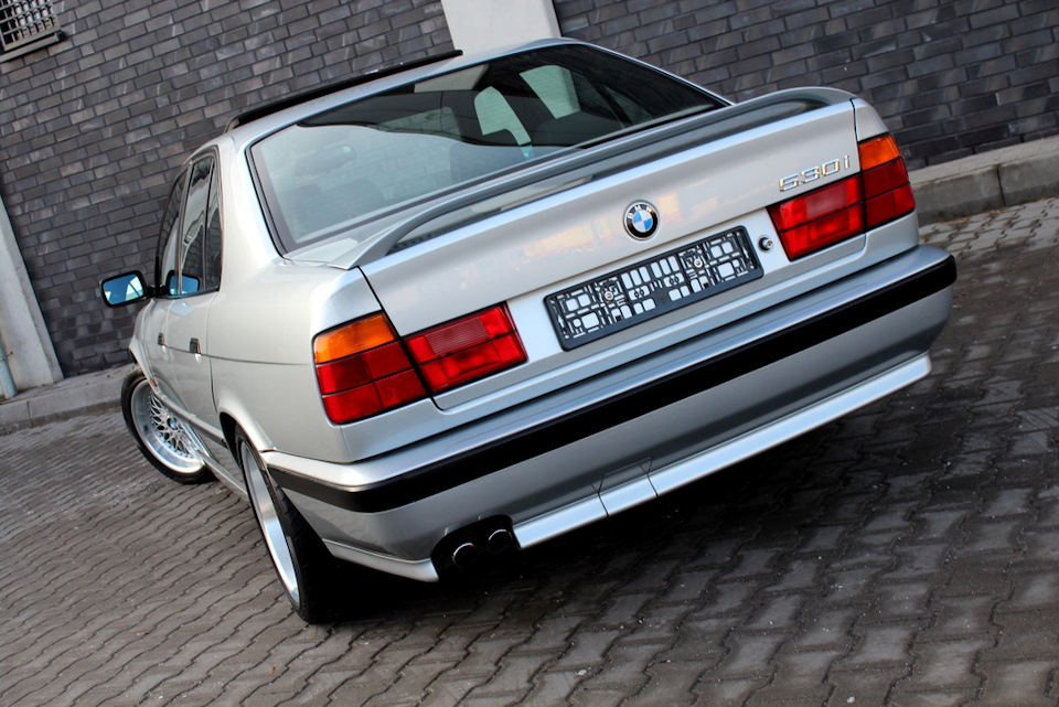 Японка Е34 V8 31.000км 4