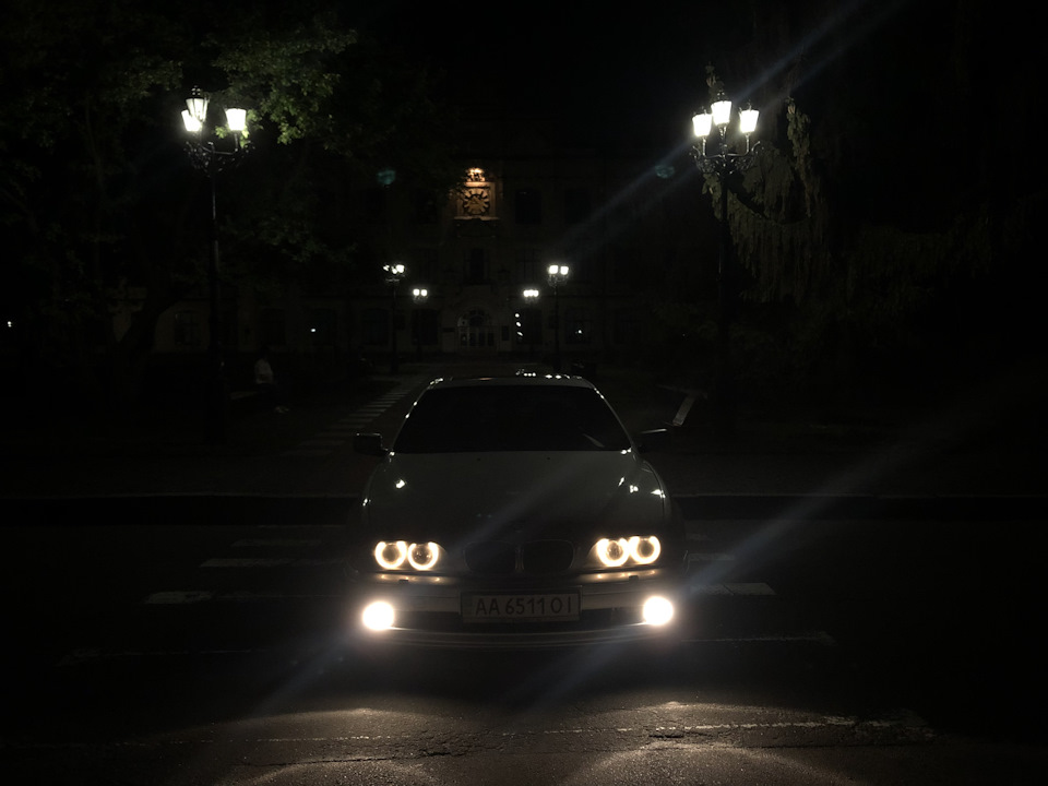 Ніч це її стихія. Ultimate Driving Machine. In the night 1