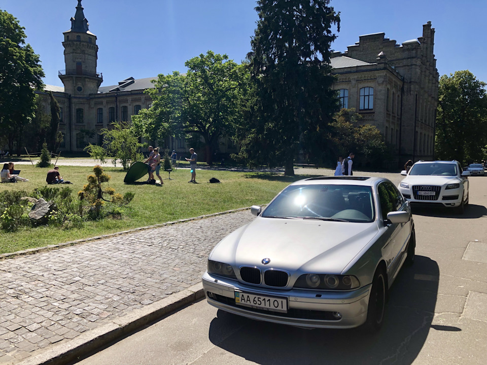 Вісімнадцятирічна BMW у деталях. 5