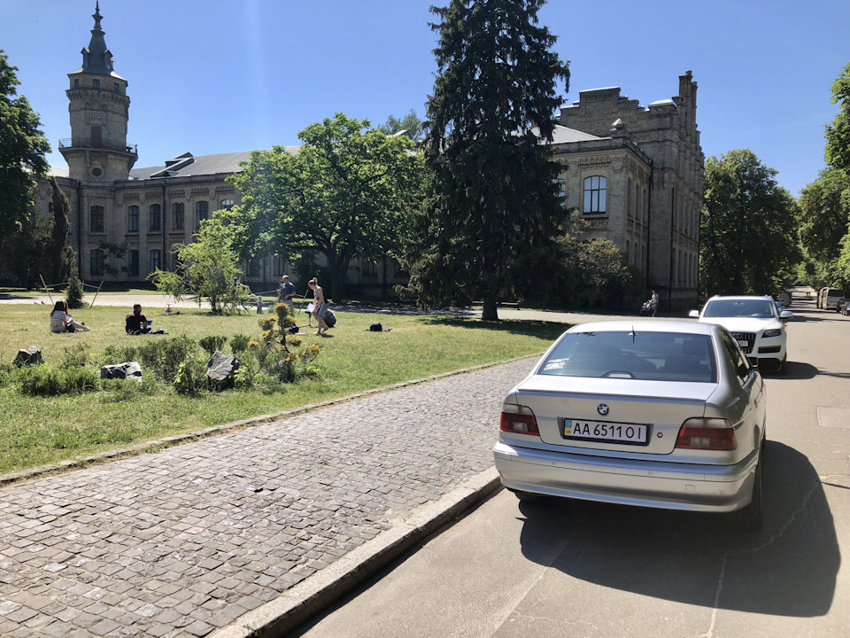 Вісімнадцятирічна BMW у деталях. 2