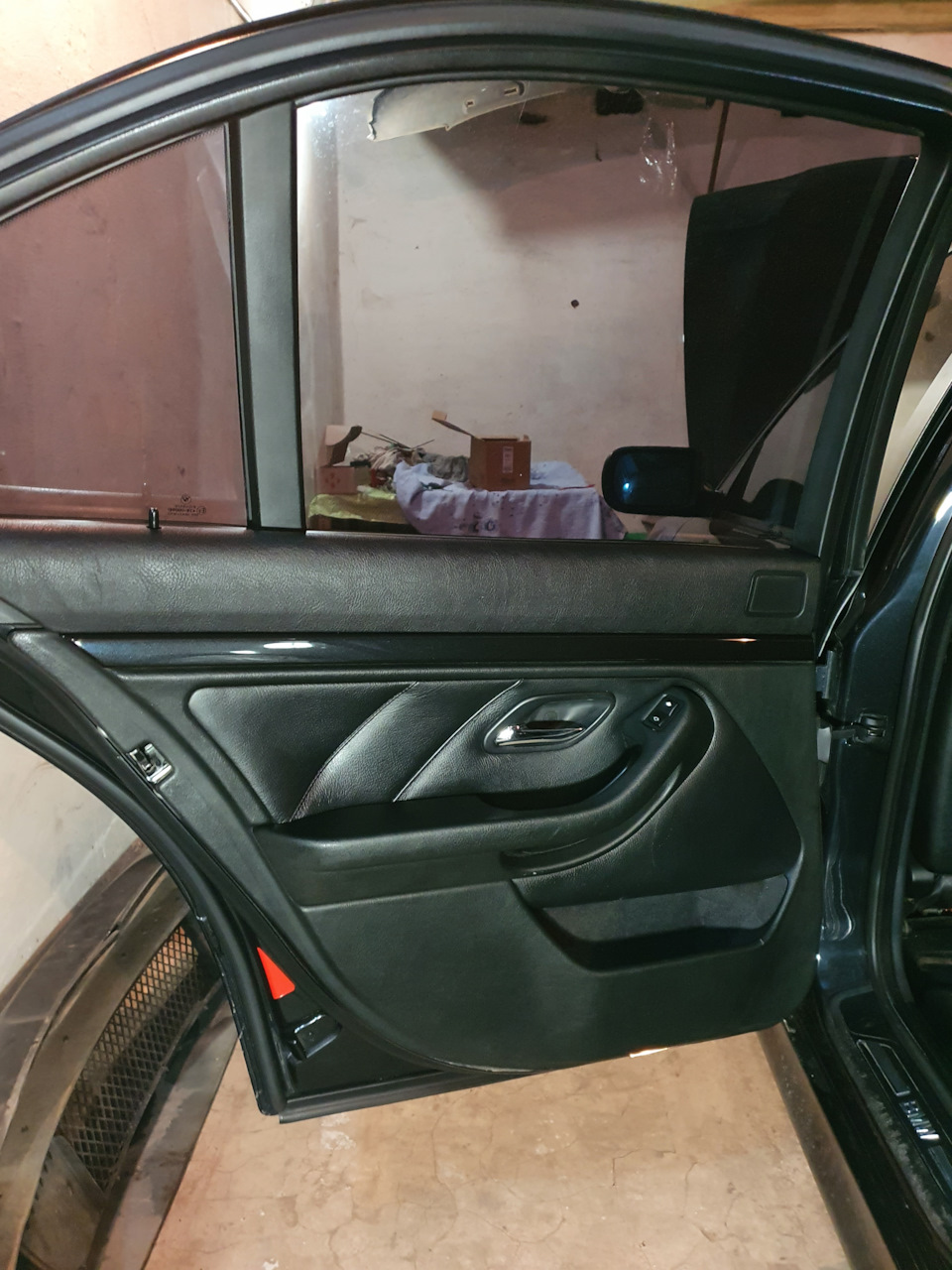 На шляху до шкіряного салону: Підключення та встановлення. 3
