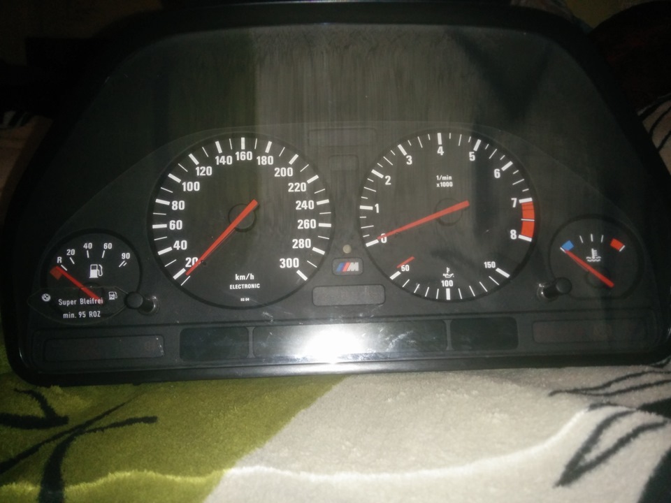 Щиток приладом ///M5 3