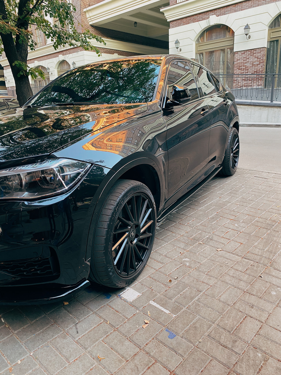 Тормозна система на X6 M50D 1