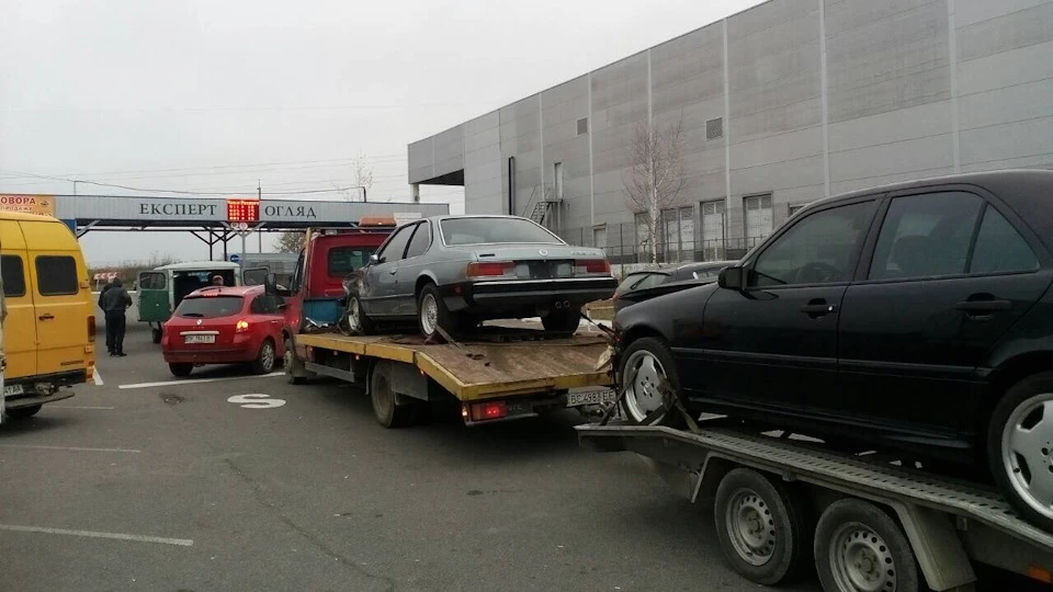 Заїхали в гості до експертів