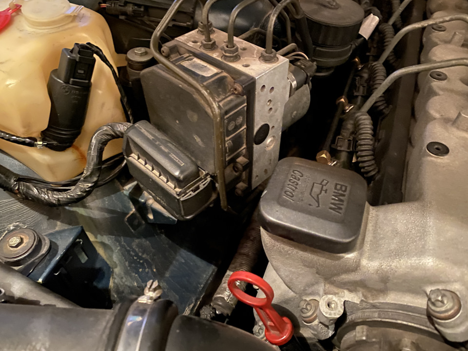 Технічна акція BMW / заміна блоку abs/dsc 2