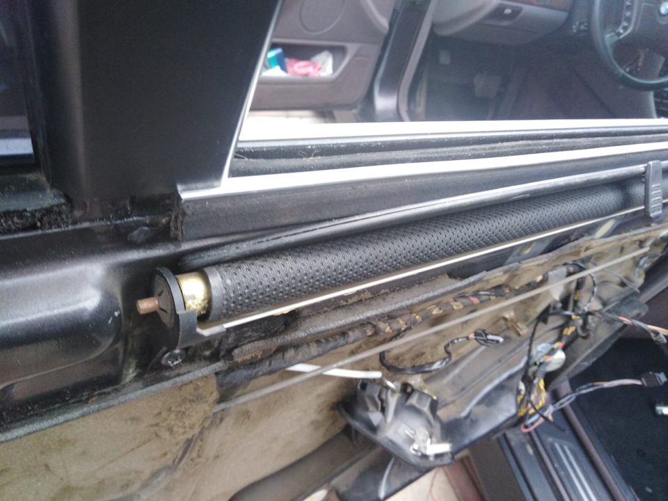 Шторки дверей BMW e38 5