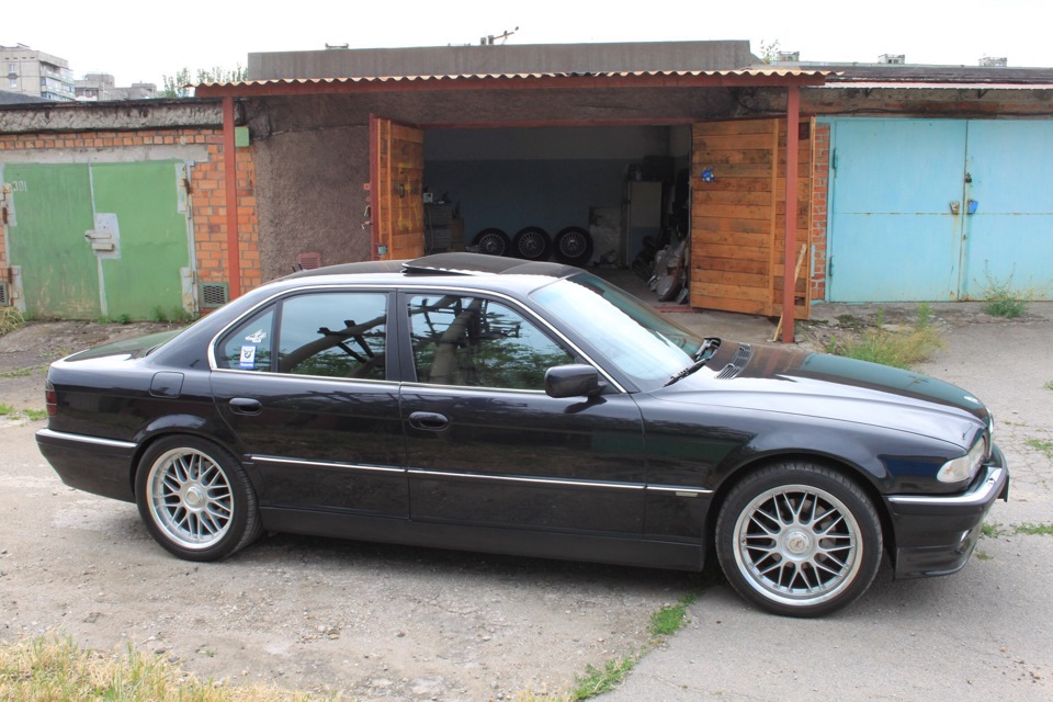 Автомобіль продається BMW 7 e38 2000 р.в.))) 5