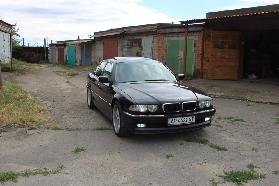 Автомобіль продається BMW 7 e38 2000 р.в.))) 3