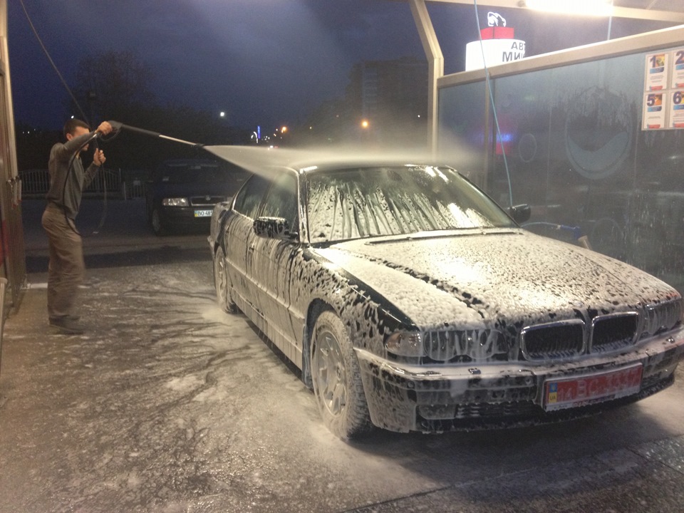 Мийка своєї bmw 2