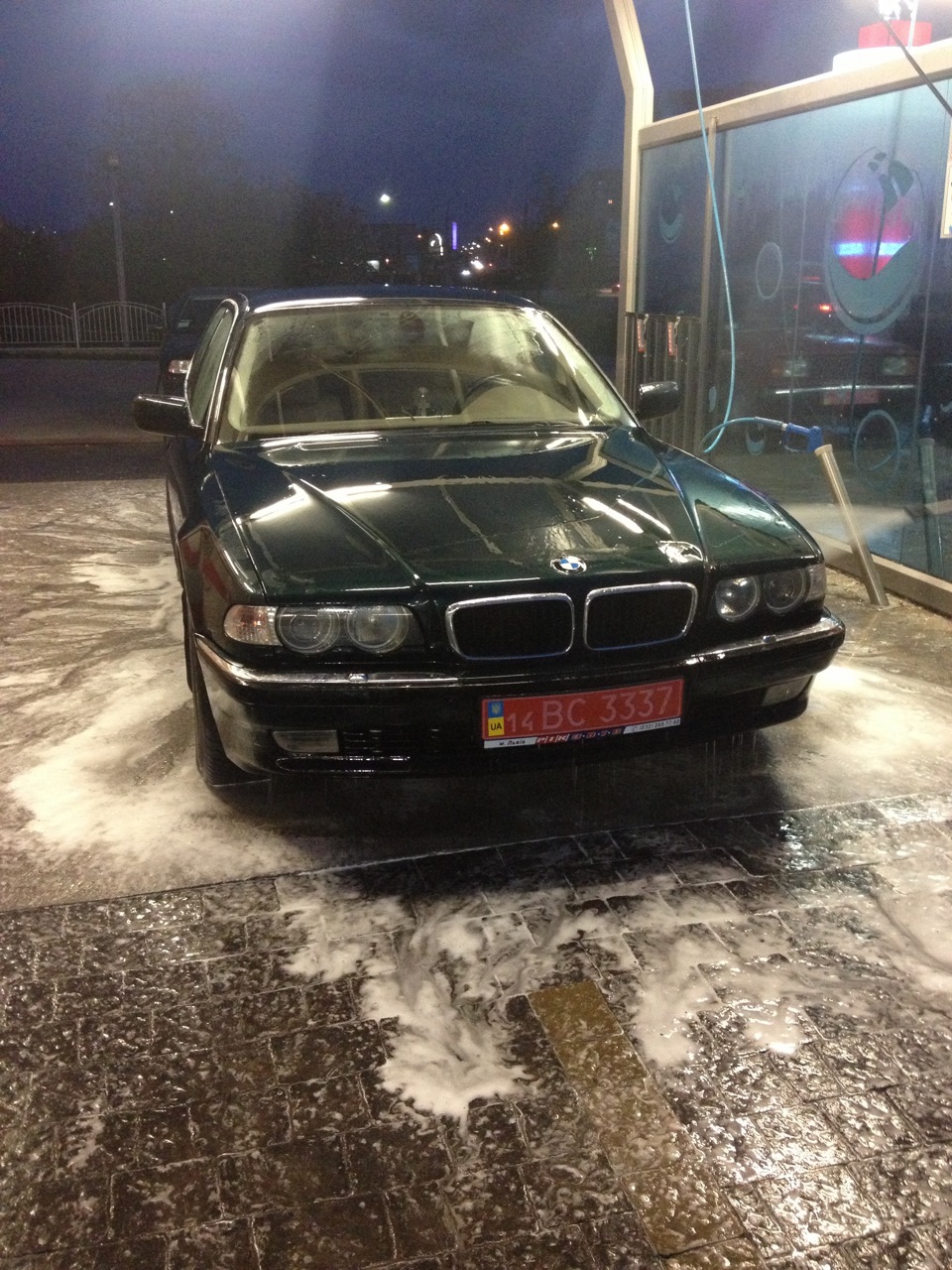 Мийка своєї bmw 3