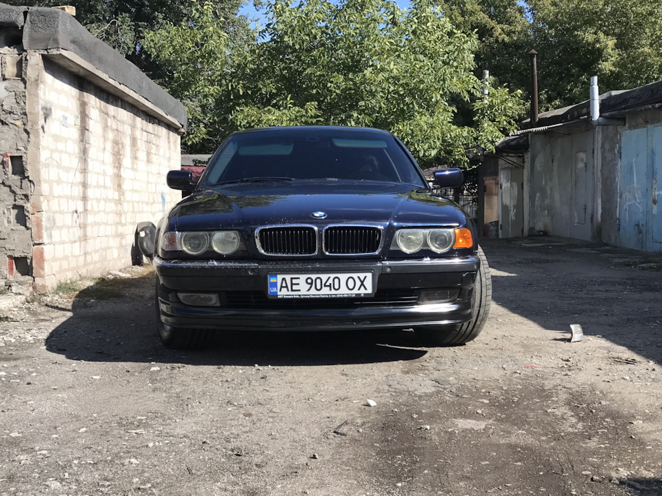 Накладка на бампер Alpina 1