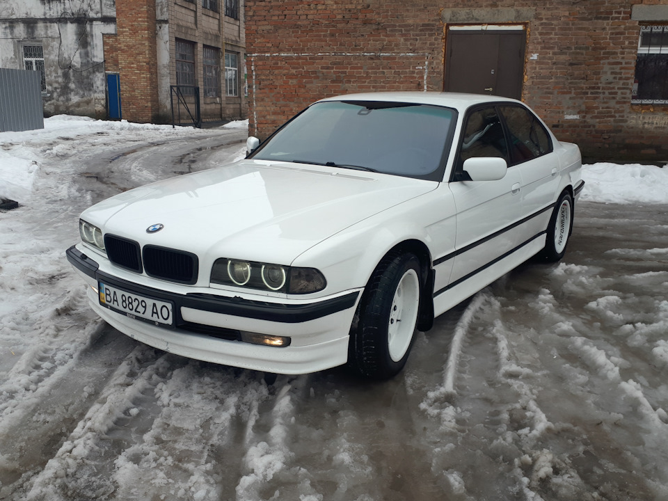 Продав. 4