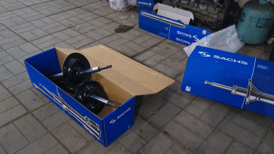 Стійки Мейлі в топку 1