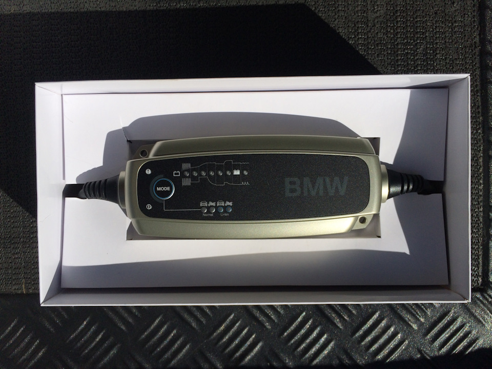 Зарядний пристрій BMW 61432408592 (оригінал) 3