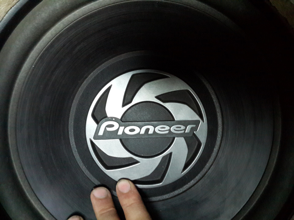 встановив додатковий сабвуфер Pioneer 800 ват 5