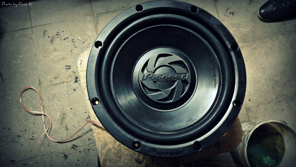 встановив додатковий сабвуфер Pioneer 800 ват 2
