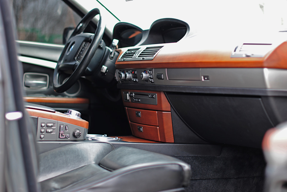 Вигляд зсередини. BMW 7-er Series 5
