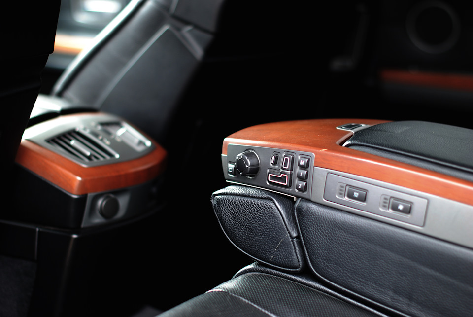 Вигляд зсередини. BMW 7-er Series 3