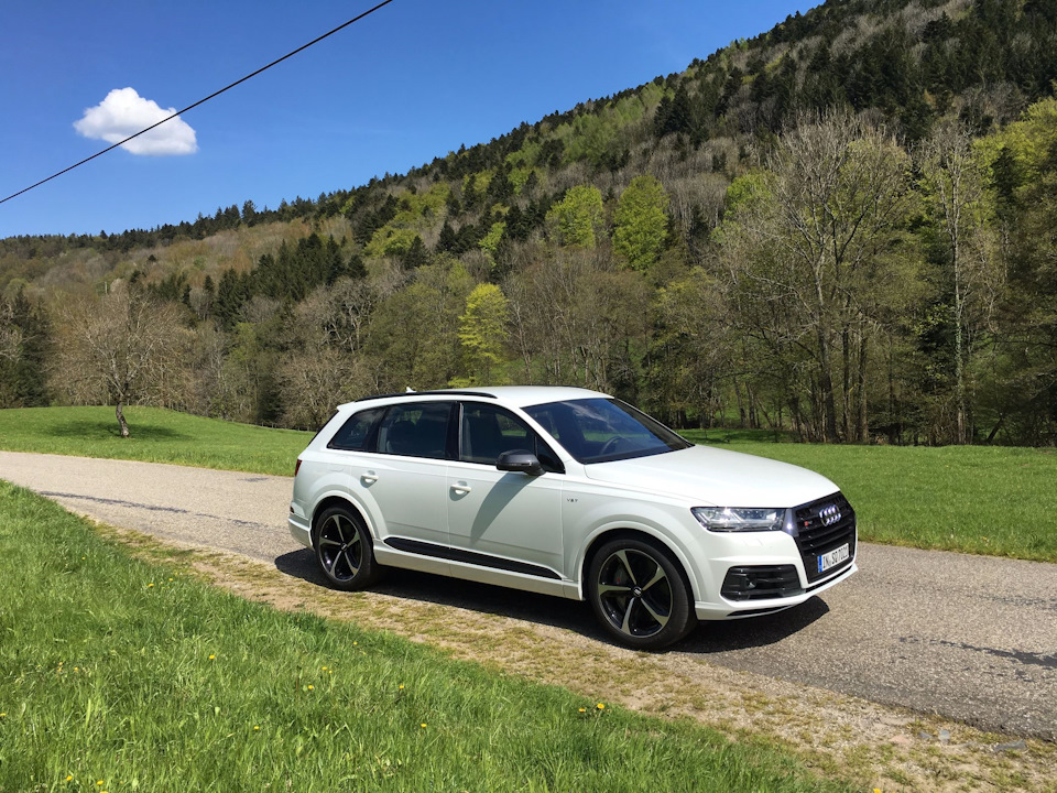 Тестил Audi SQ7. Сподобалося. 1