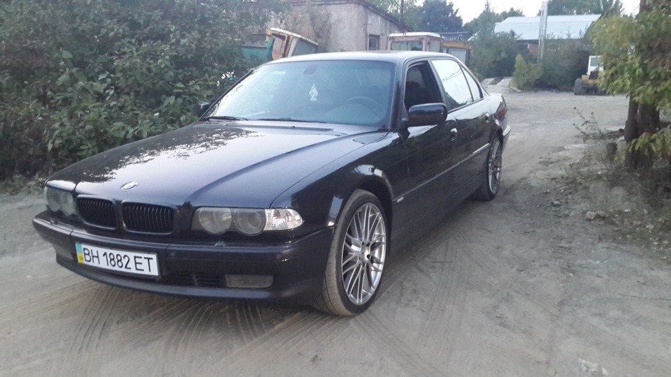 поповнення в колекції BMW 2