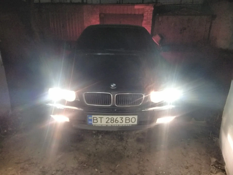 Заміна ламп ближнього світла на d2s; Приїхала рідна кришка двигуна; Пішла помилка двигуна на газі